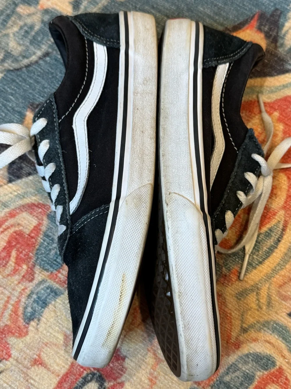 VANS Black and White Old Skool Low-Top Sneakers